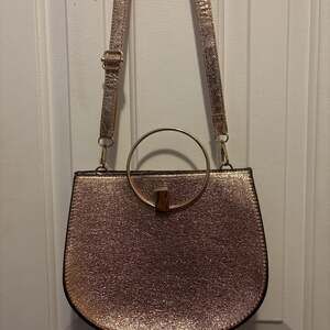 Abbott Lyon Moda Bag Mauve Pink Crossbody with Gold Ring Handles